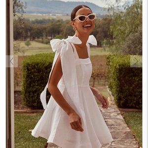 DISSH aisle white linen mini bow dress